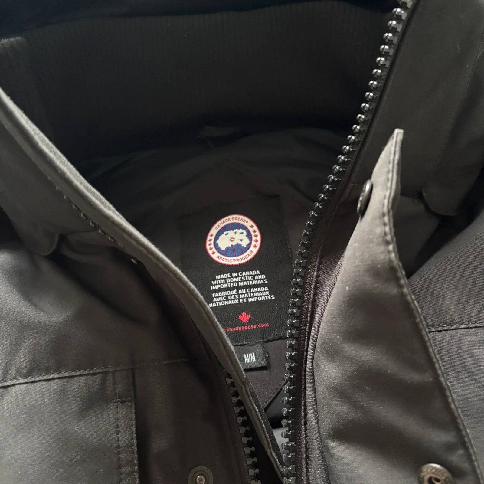 Canada Goose mens maitland black winter parka down coat size medium