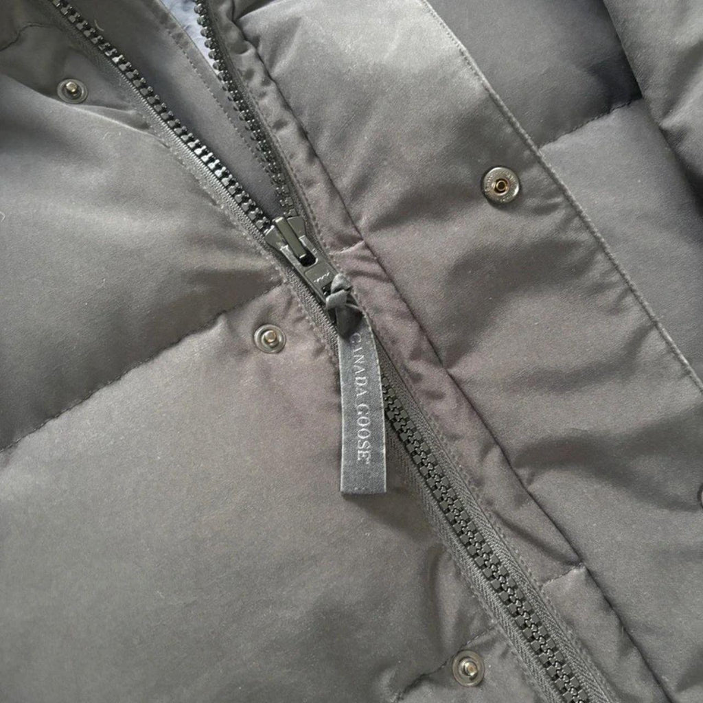 Canada Goose mens black Emory parka down coat, black label in size medium
