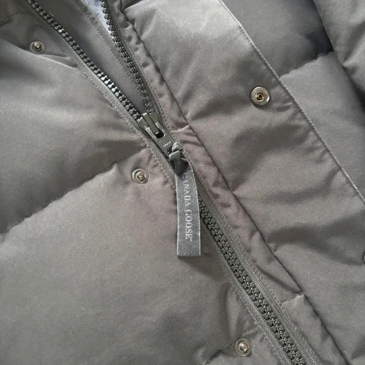 Canada Goose mens black Emory parka down coat, black label in size medium