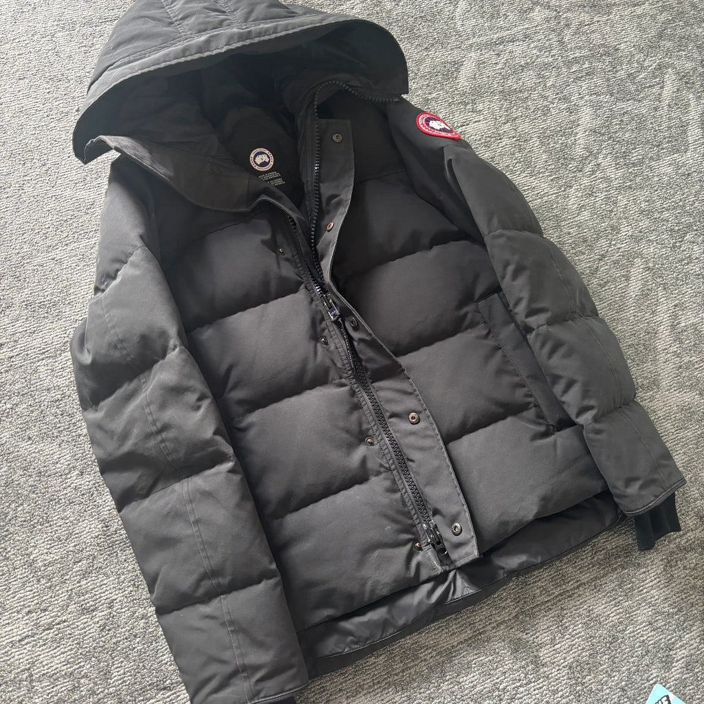 Canada Goose mens macmillan black winter parka down coat in size medium