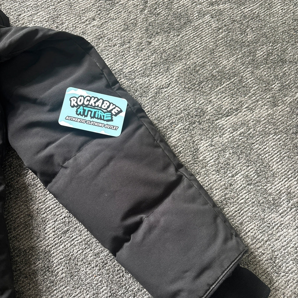 Canada Goose mens macmillan black winter parka down coat in size medium