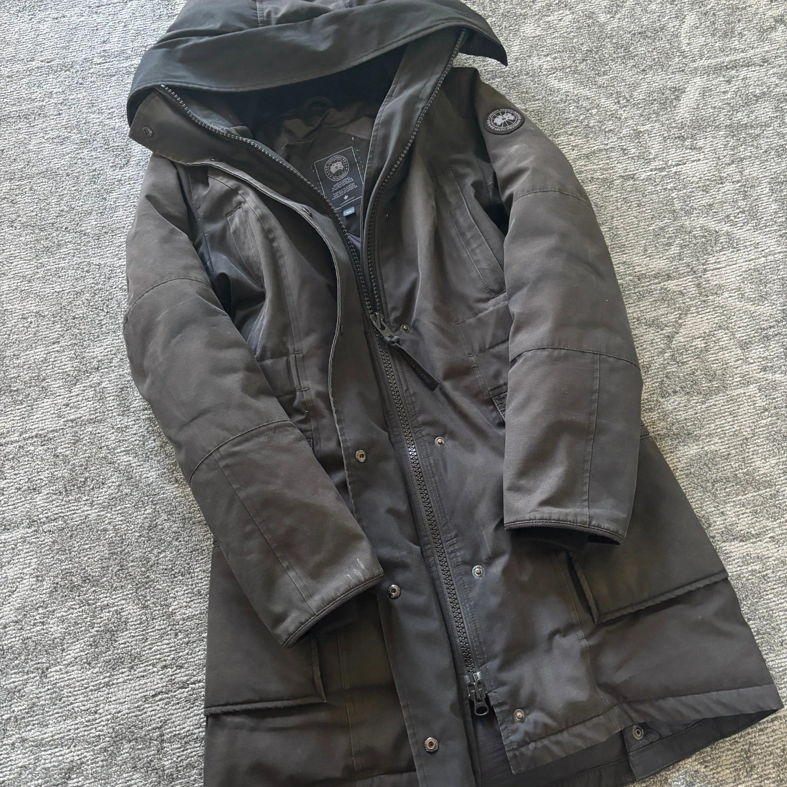 Canada Goose womens kinley black winter parka down coat in size medium
