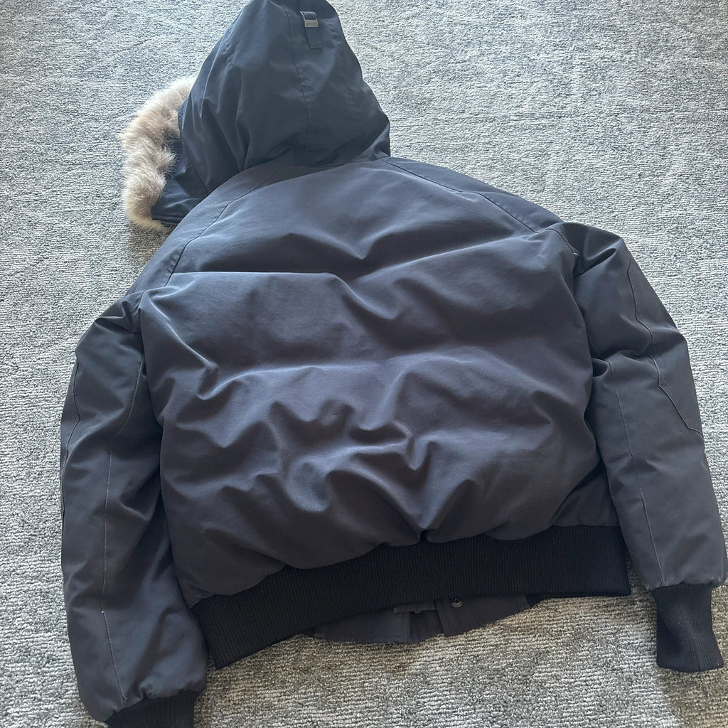 Canada Goose mens navy chilliwack parka down coat in size medium